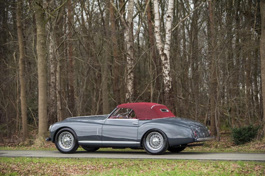  Alfa Romeo 6C 2500 SS Cabriolet 1947 года  (фото 13 из 40)